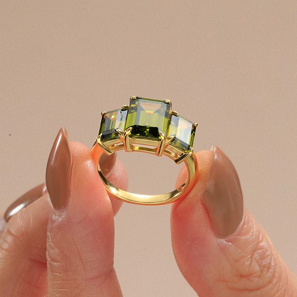 Emerald cut sale peridot ring