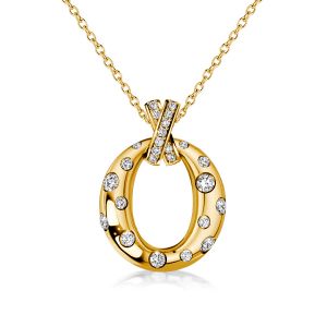 Italo Flush Setting Oval-shaped Pendant Necklace