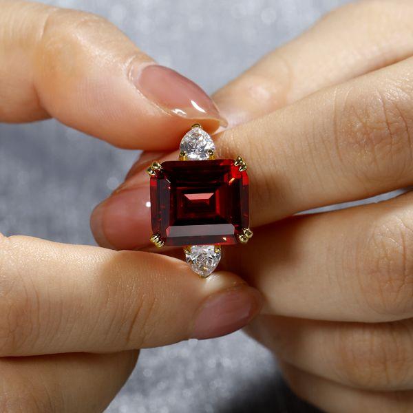 Why Unique Garnet Rings Are the Ultimate Statement Jewelry Piece？