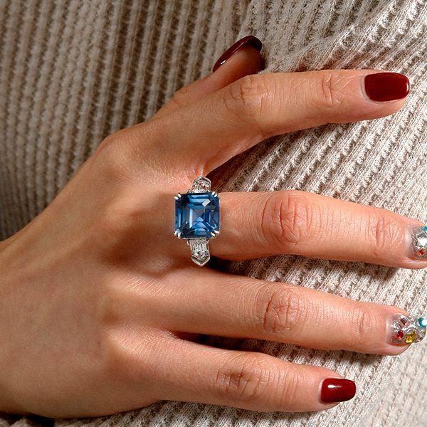 The Allure of Blue Wedding Rings: Elegance and Meaning