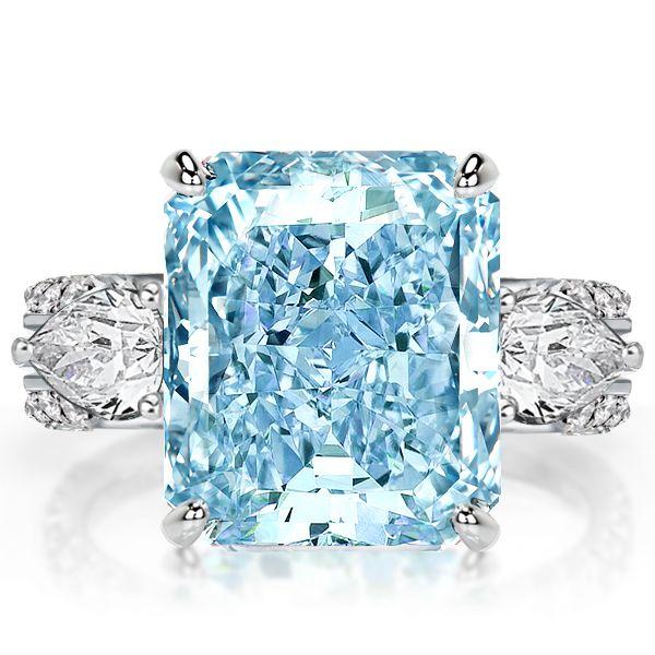 Blue Topaz vs Aquamarine Ring: A Comprehensive Guide