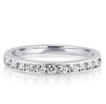 What Makes a Round Cut Wedding Band the Perfect Choice for Your Special Day?