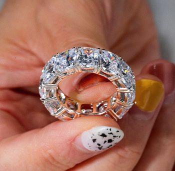 Why Italojewelry is the Best Online Jewelry Store for Cushion Cut Eternity Bands?