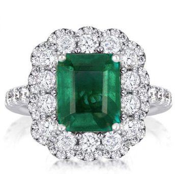 The Allure of Emerald Gemstone Engagement Rings: A Unique Choice for Your Special Moment